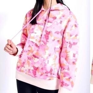 Bp + Wildfang NWOT pink camo pullover hoodie SIZE SMALL